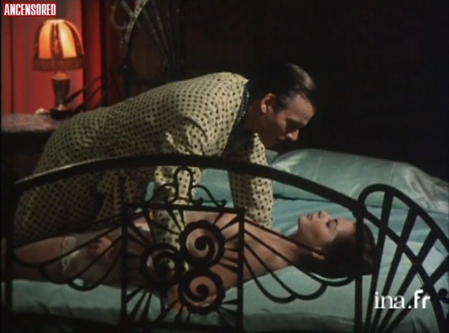 Yolande Folliot no underwear Yolande Folliot no underwear